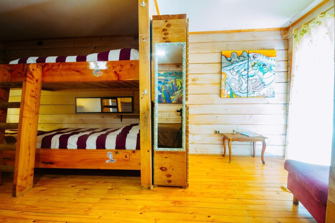 Sirena Insolente Hostel & Suites 피칠레무 외부 사진